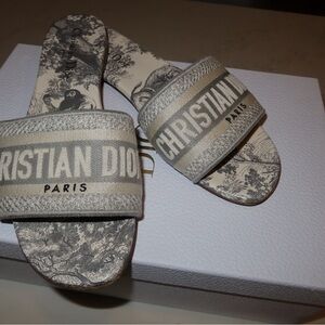 Christian Dior Women's slides Size 38 white